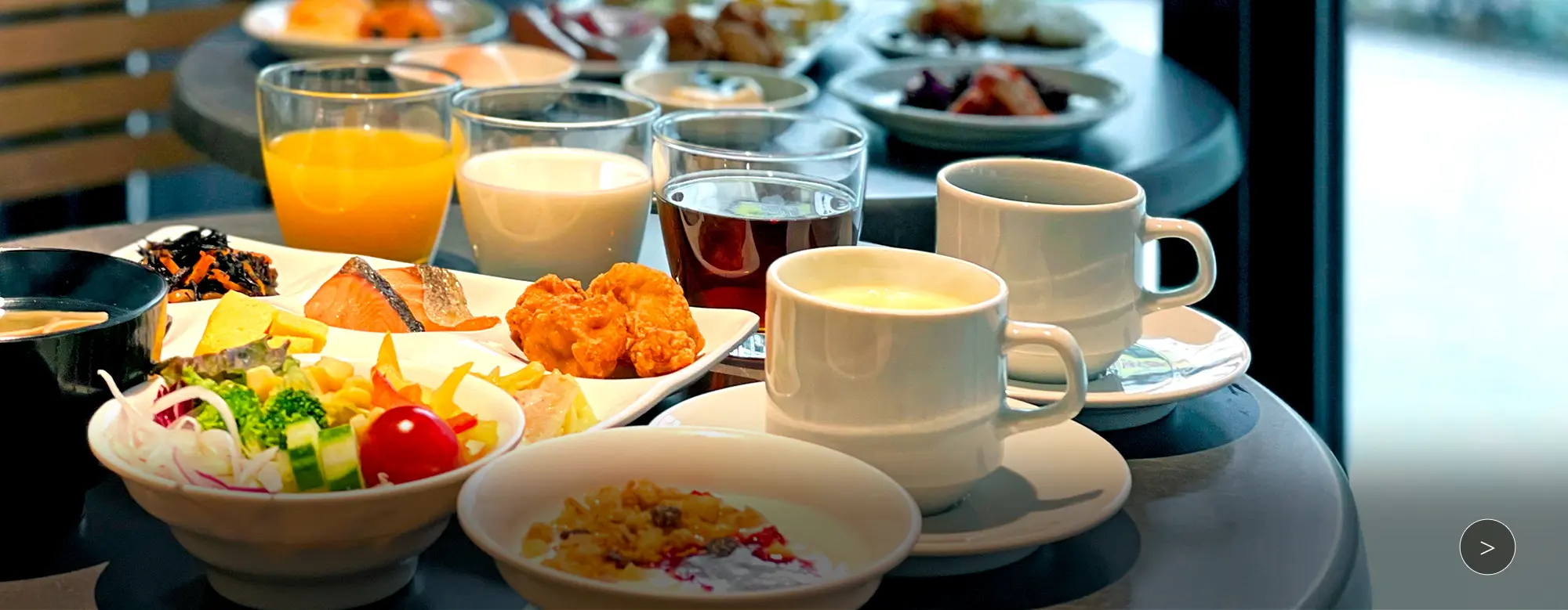 일본과 서양 30종류 이상을 갖춘 조식 뷔페