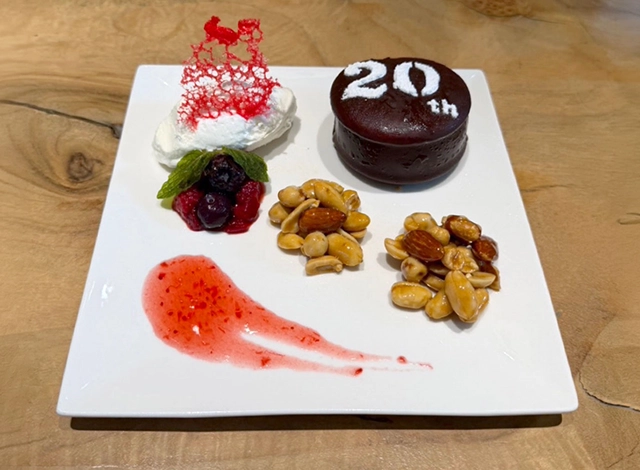 GRANBELL HOTELS & RESORTS 개업 20 주년 알림