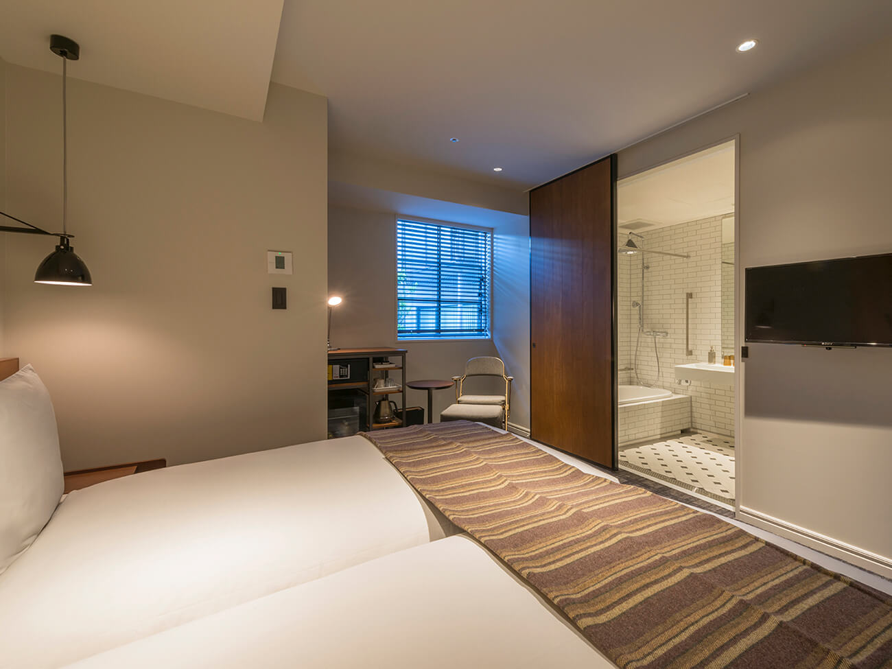 유니버설 트윈 (금연)