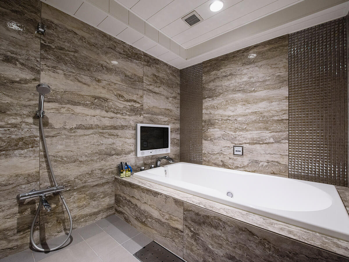 디럭스 트윈 (금연, 흡연) / 욕실