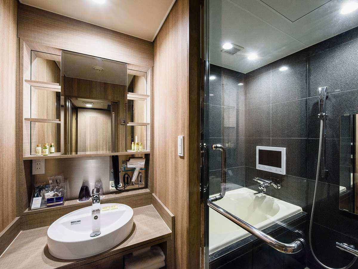 슈피리어 더블 (금연) / 욕실