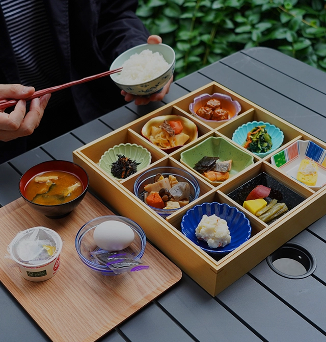 멋진 아침 시간을 장식하는 화려한 아침 식사