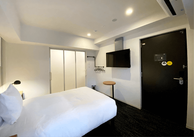 ユニバーサルダブル